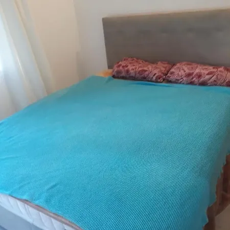 Apartment Ev *